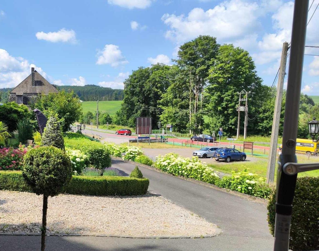 Vila Chalet Rose Burg Reuland Exteriér fotografie